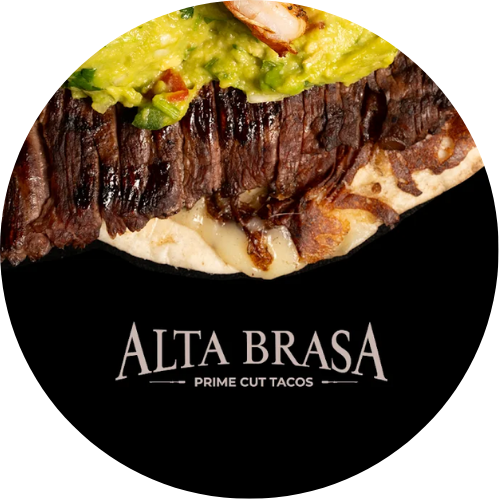Alta Brasa logo