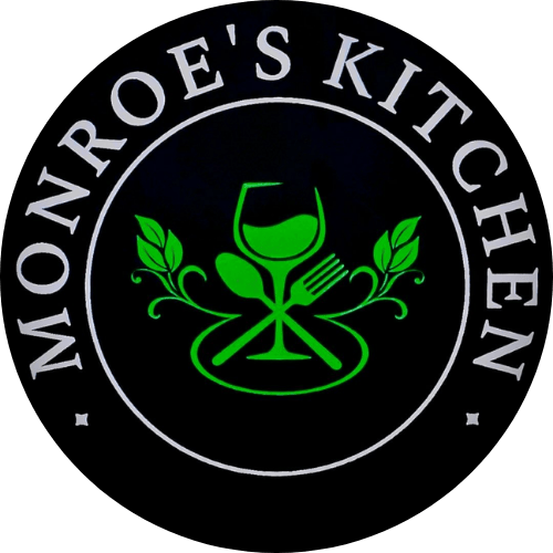 MONROE'S KITCHEN logo