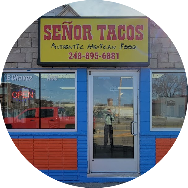 Senor Tacos Mexican restaurant logo